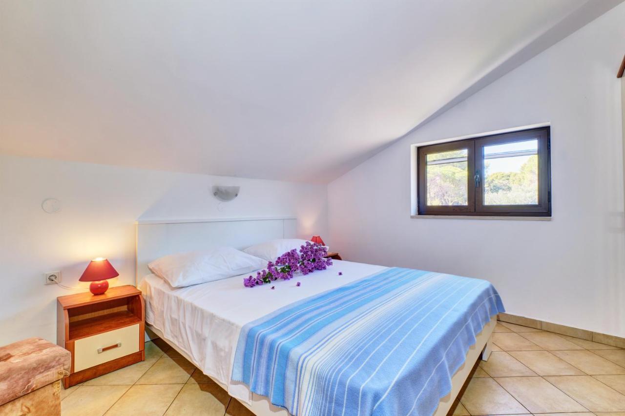 Eco Secluded Apartments Zabodarski Cunski Luaran gambar