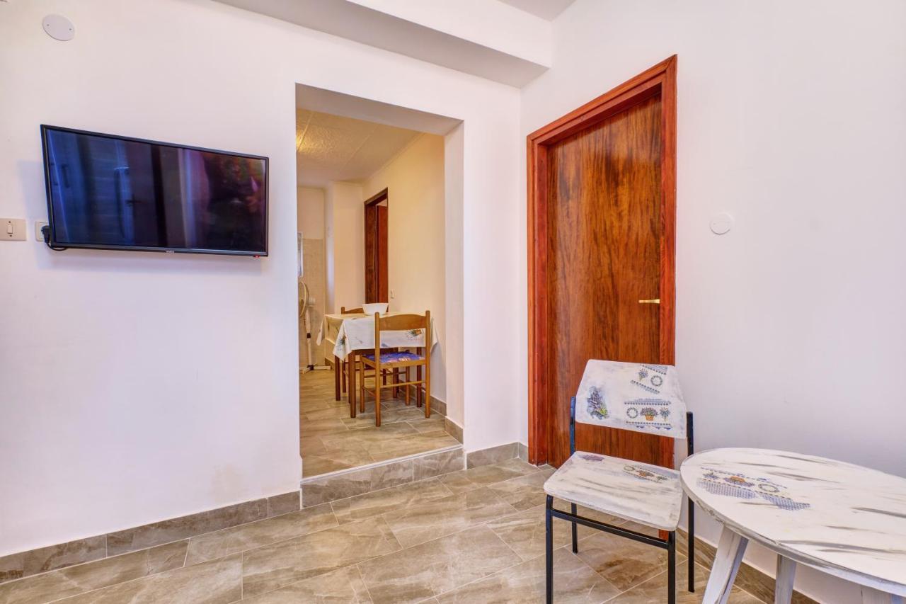 Eco Secluded Apartments Zabodarski Cunski Luaran gambar