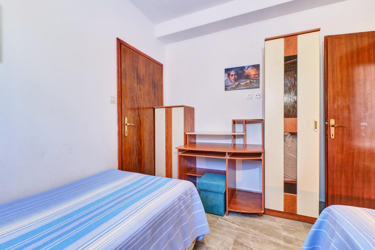 Eco Secluded Apartments Zabodarski Cunski Luaran gambar