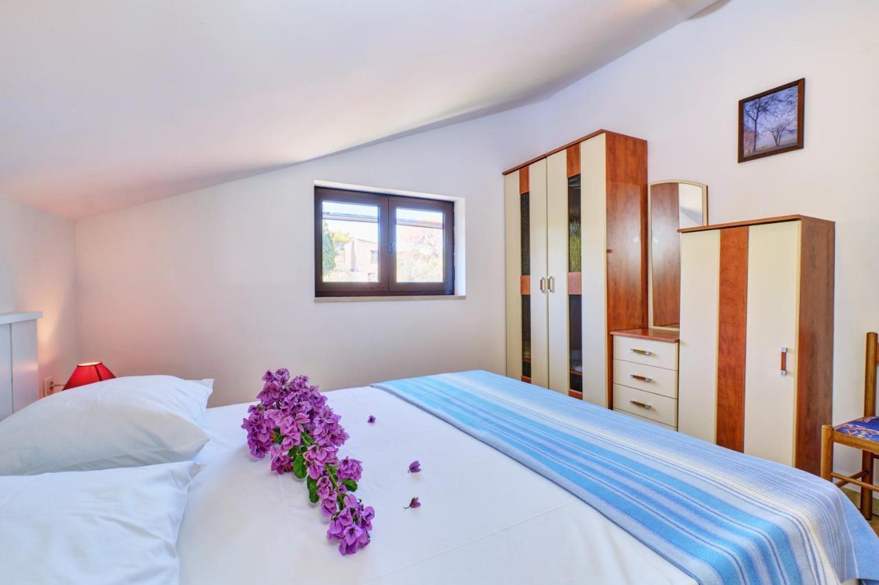 Eco Secluded Apartments Zabodarski Cunski Luaran gambar