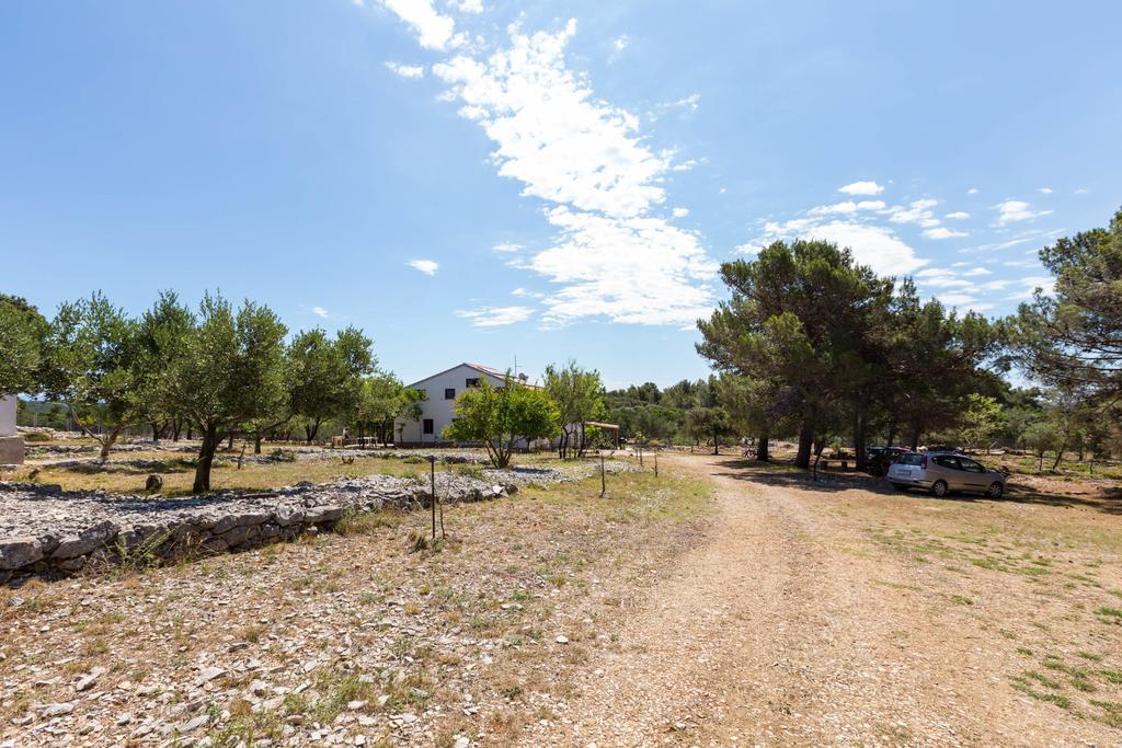 Eco Secluded Apartments Zabodarski Cunski Luaran gambar