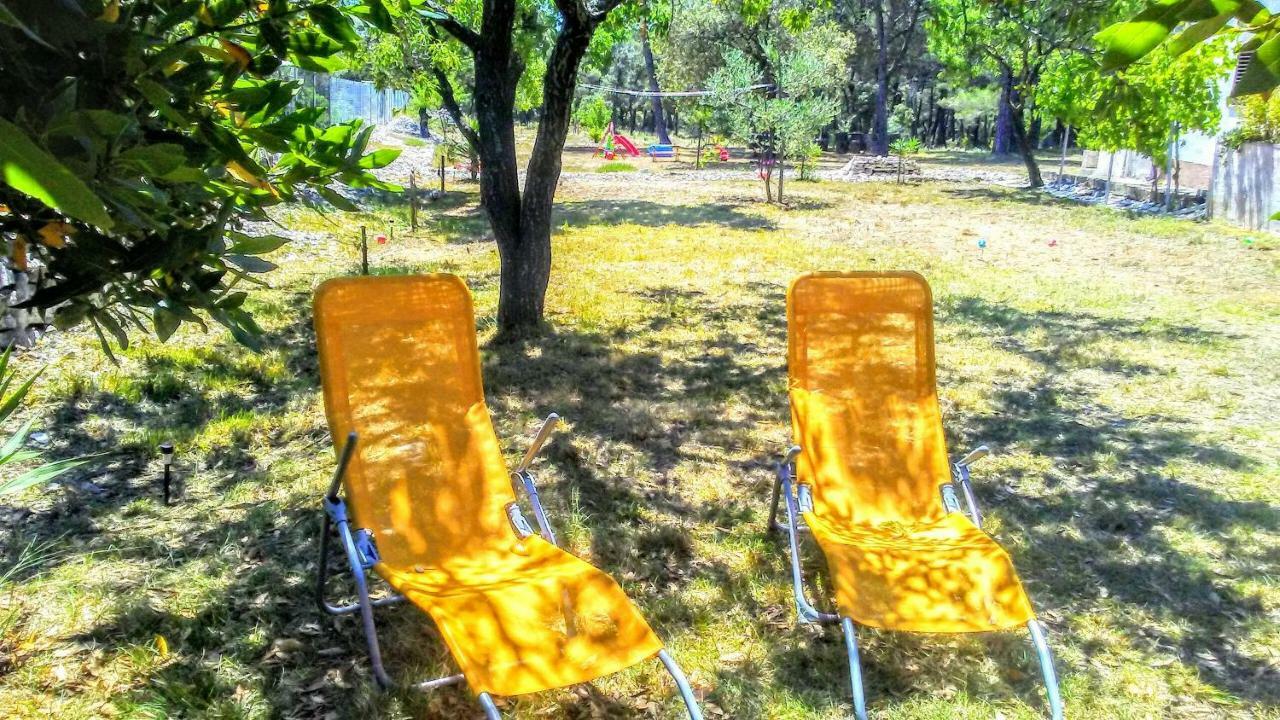Eco Secluded Apartments Zabodarski Cunski Luaran gambar